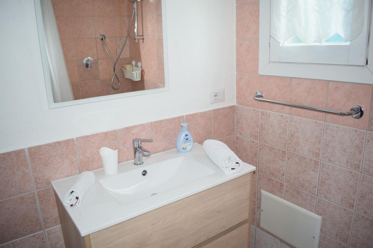 Sa Domitta Di Suiles Apartment Олбия Екстериор снимка