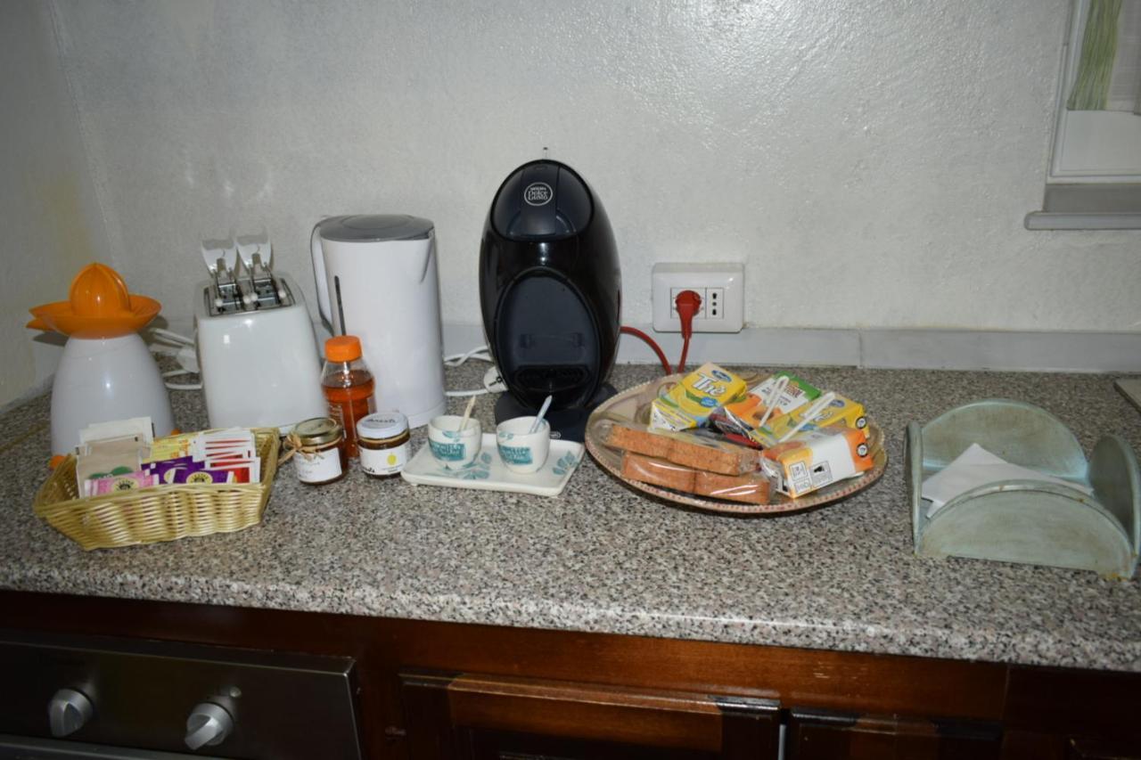 Sa Domitta Di Suiles Apartment Олбия Екстериор снимка